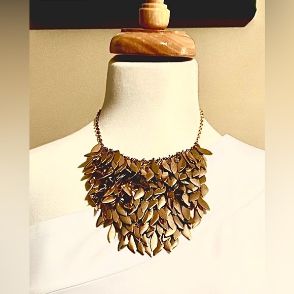 Banana Republic gold choker - Picture 2 of 2